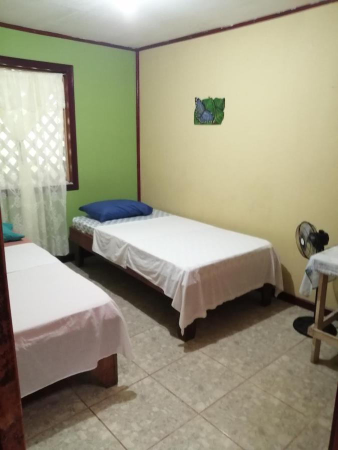 Hospedaje Meryscar Tortuguero Esterno foto