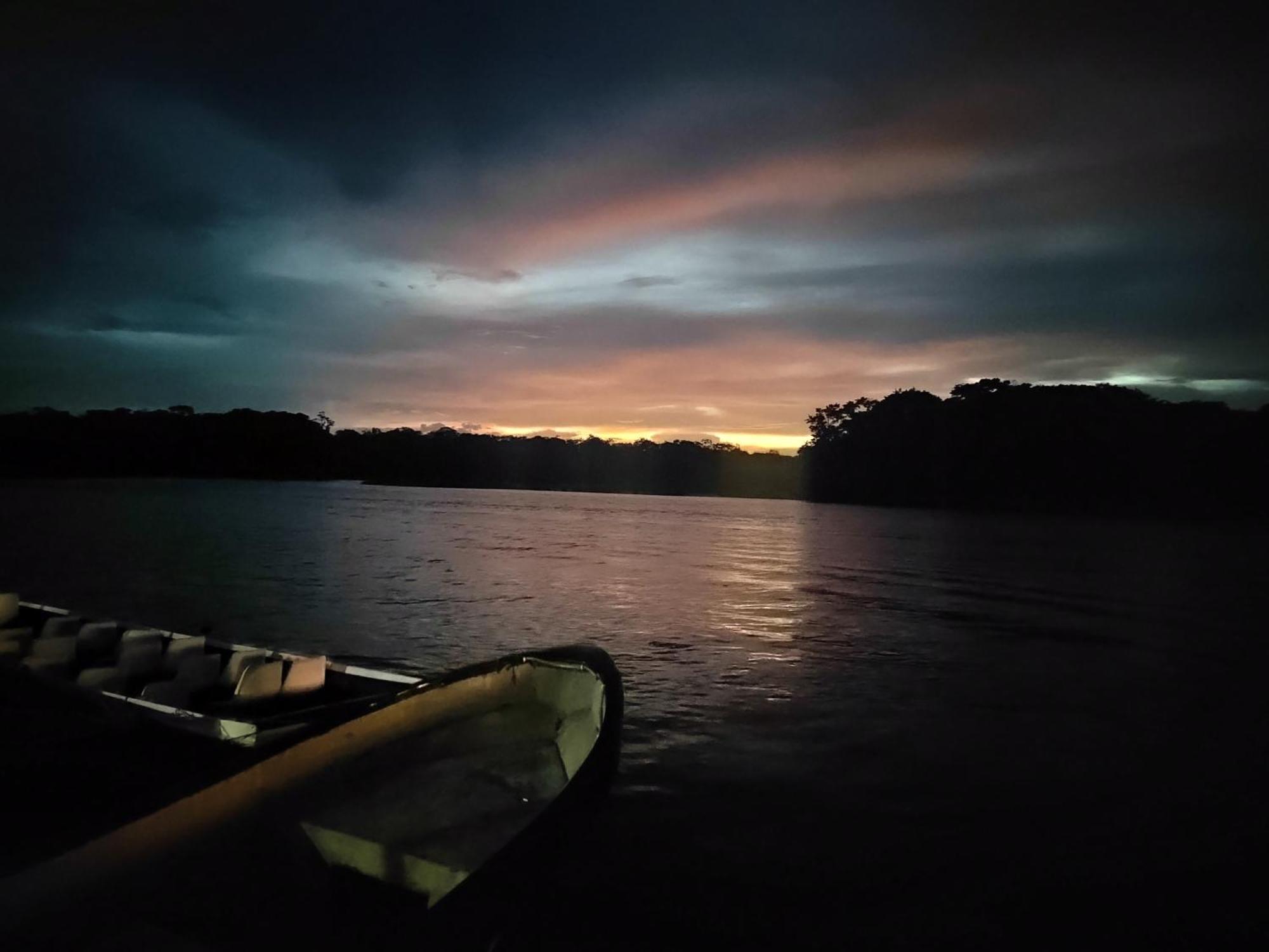 Hospedaje Meryscar Tortuguero Esterno foto